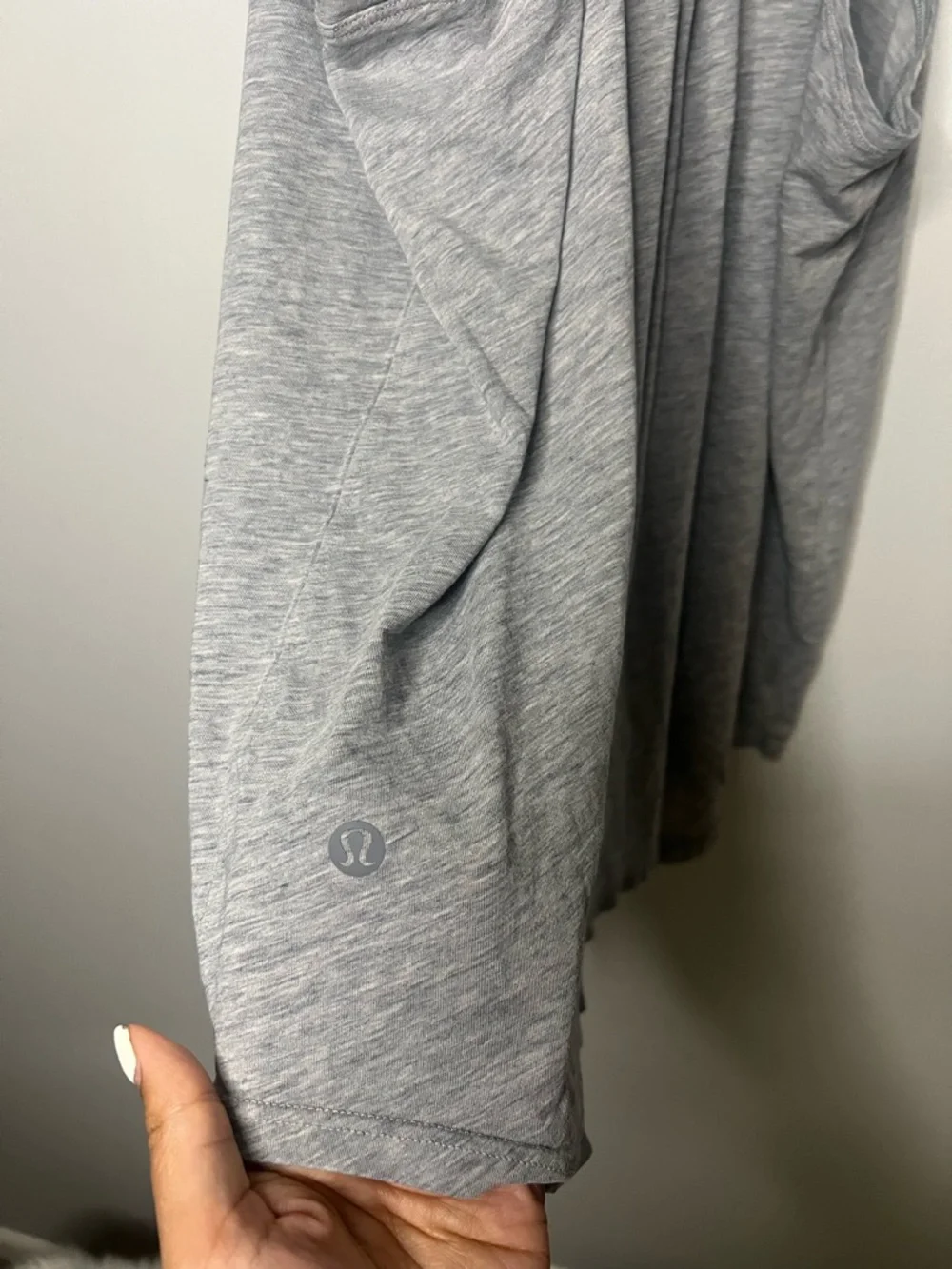 Lululemon womans Grey Racerback Tank Top lightweight - Picture 3 of 5